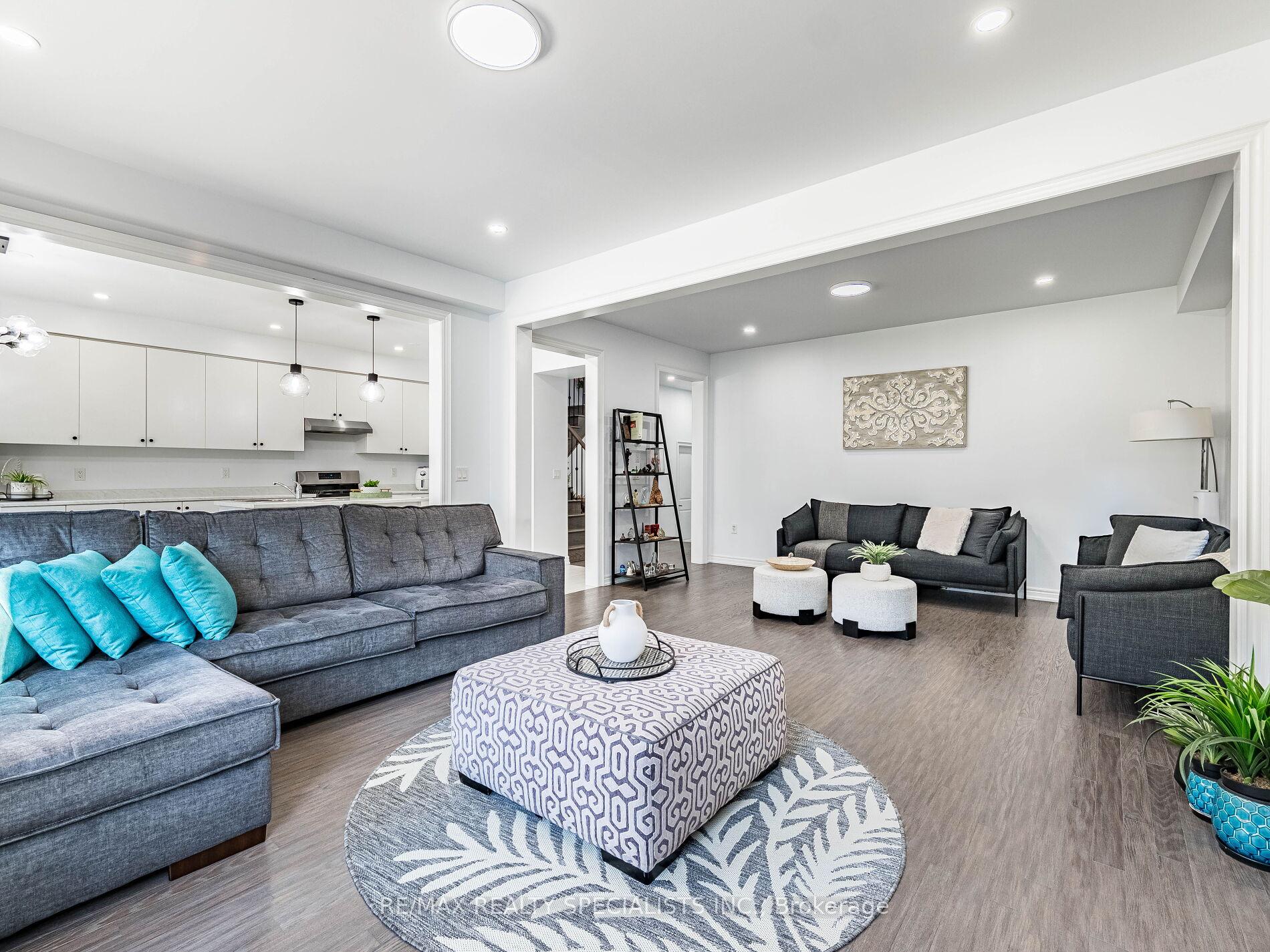 Photo 13 of 46 Forsyth Crescent, Brampton, Credit Valley — HOMEH