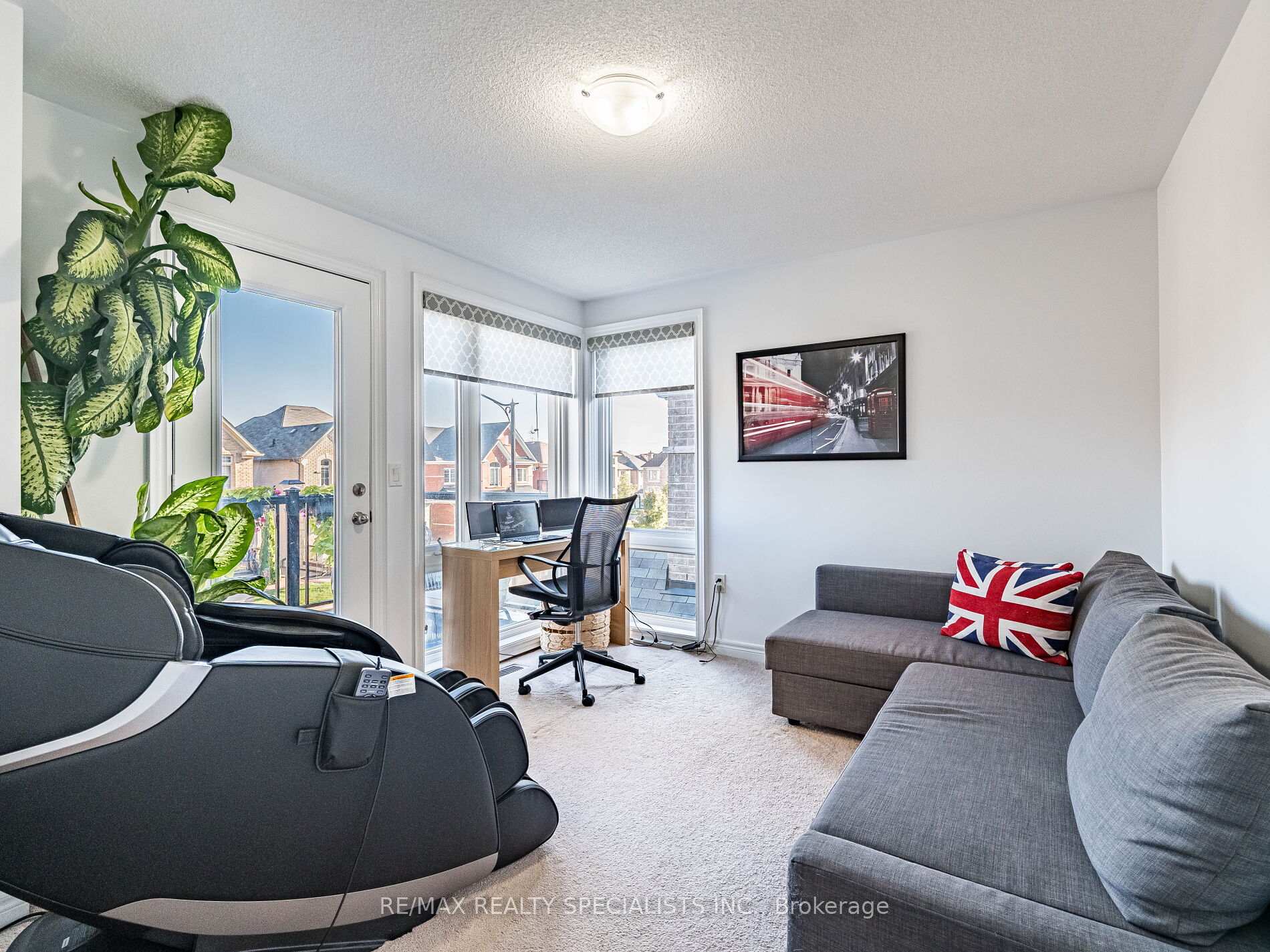 Photo 23 of 46 Forsyth Crescent, Brampton, Credit Valley — HOMEH