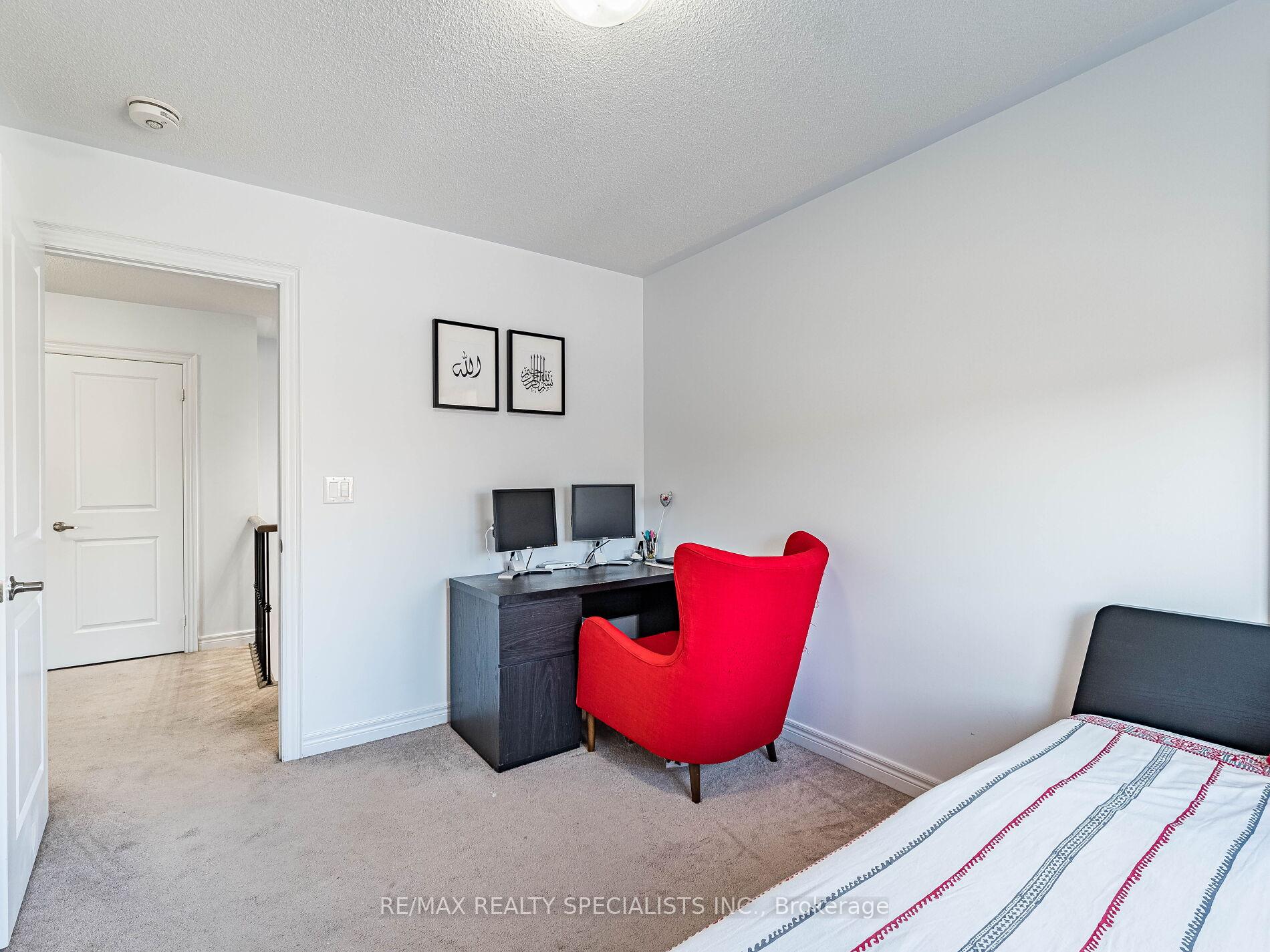 Photo 31 of 46 Forsyth Crescent, Brampton, Credit Valley — HOMEH