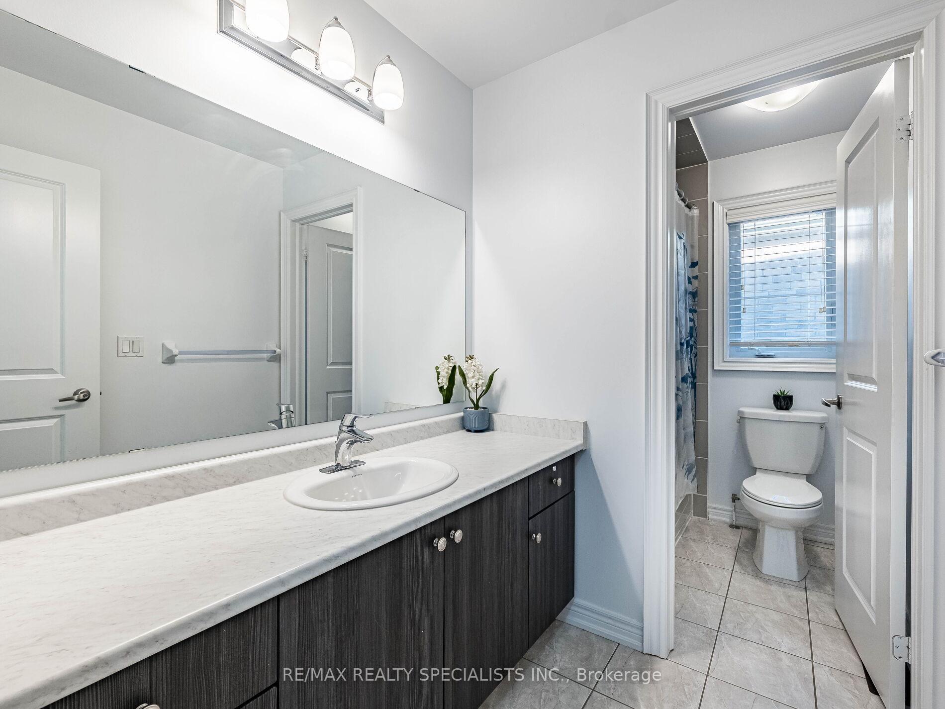 Photo 32 of 46 Forsyth Crescent, Brampton, Credit Valley — HOMEH