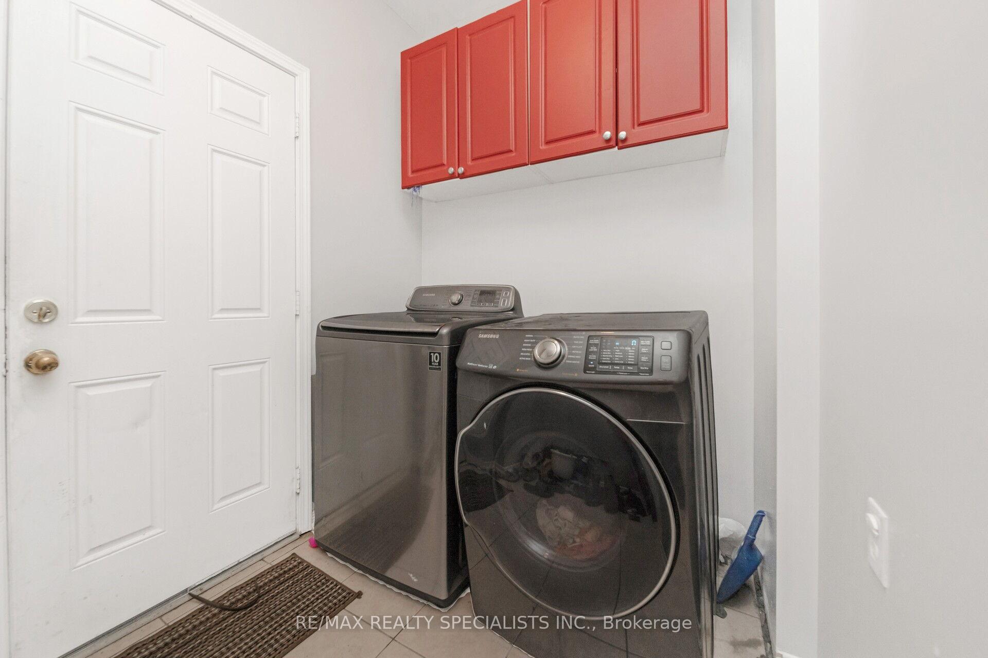 Photo 14 of 91 Laprade Square, Clarington, Bowmanville — HOMEH