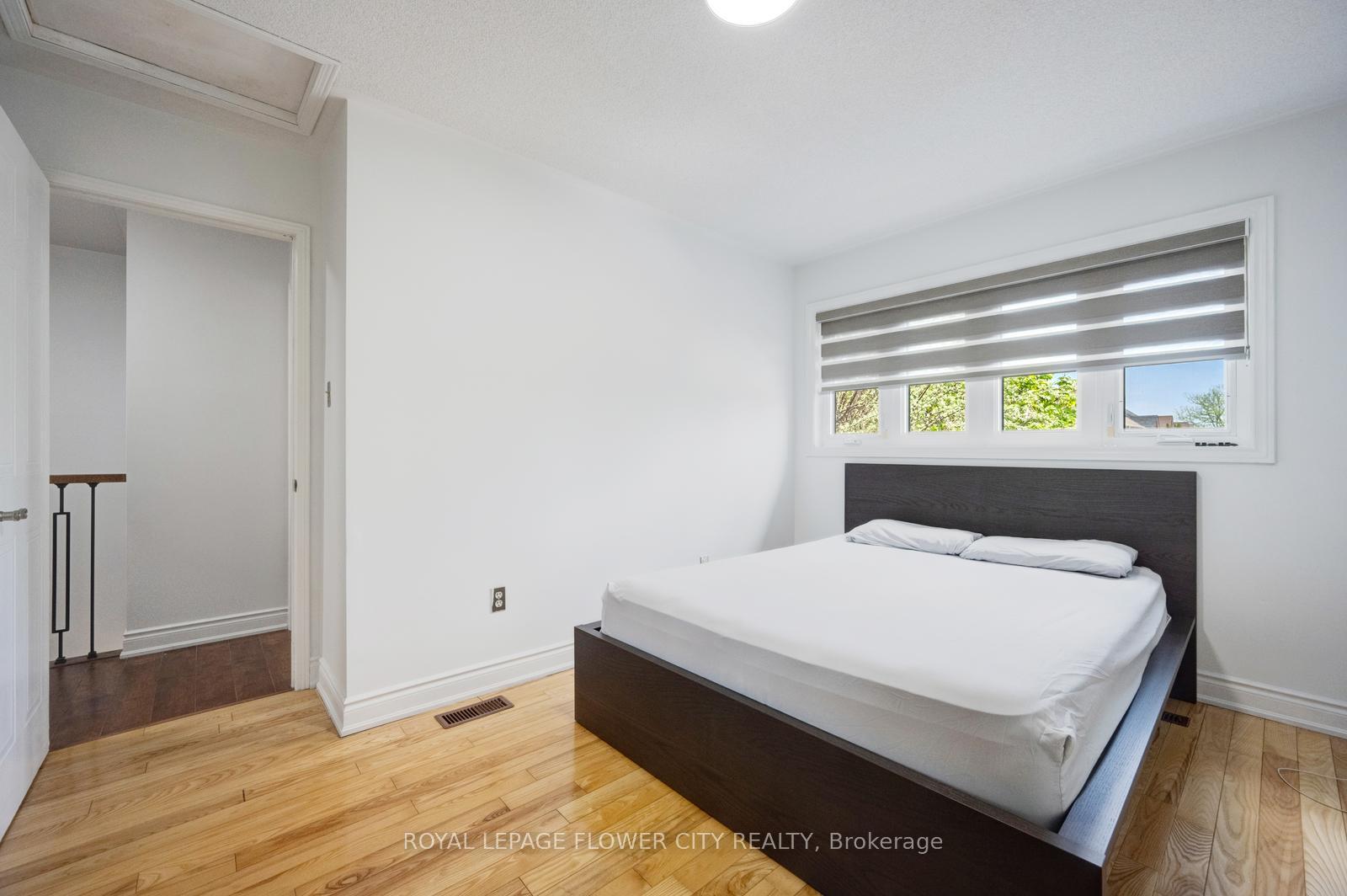 Photo 22 of 28 Cedarwood Crescent, Brampton, Bram West — HOMEH