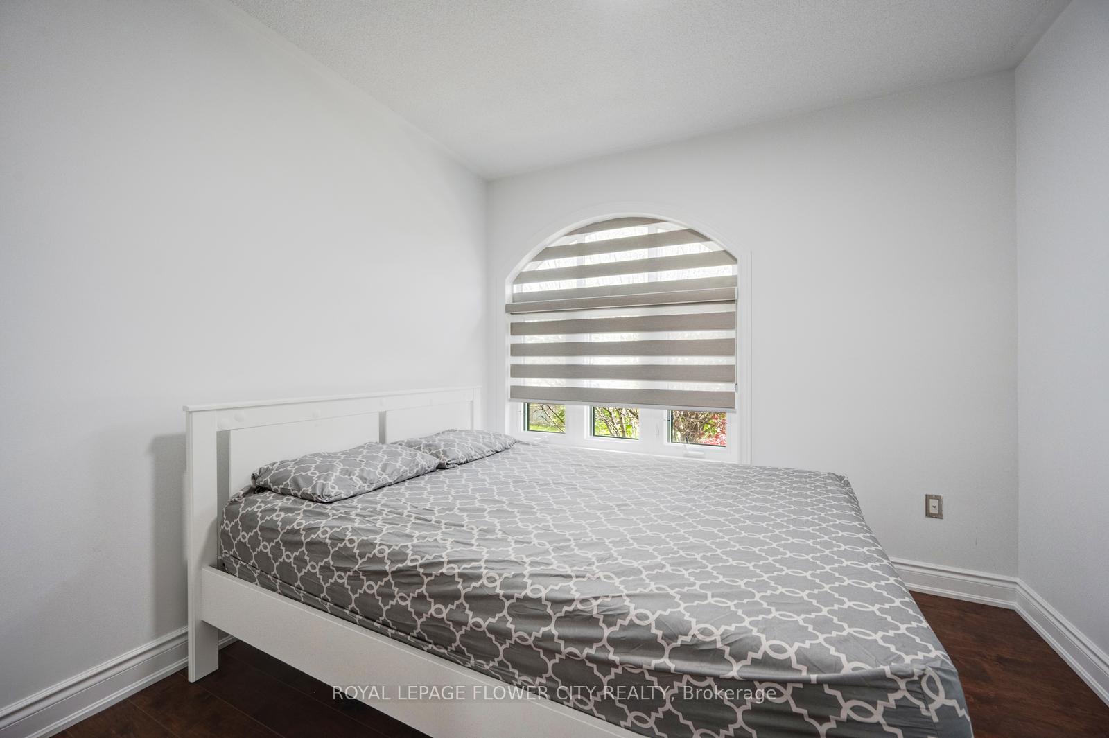 Photo 23 of 28 Cedarwood Crescent, Brampton, Bram West — HOMEH