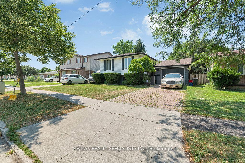 Photo 1 of 3195 Conservation Drive W, Windsor — HOMEH