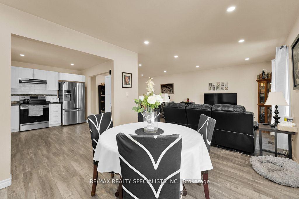 Photo 36 of 3195 Conservation Drive W, Windsor — HOMEH