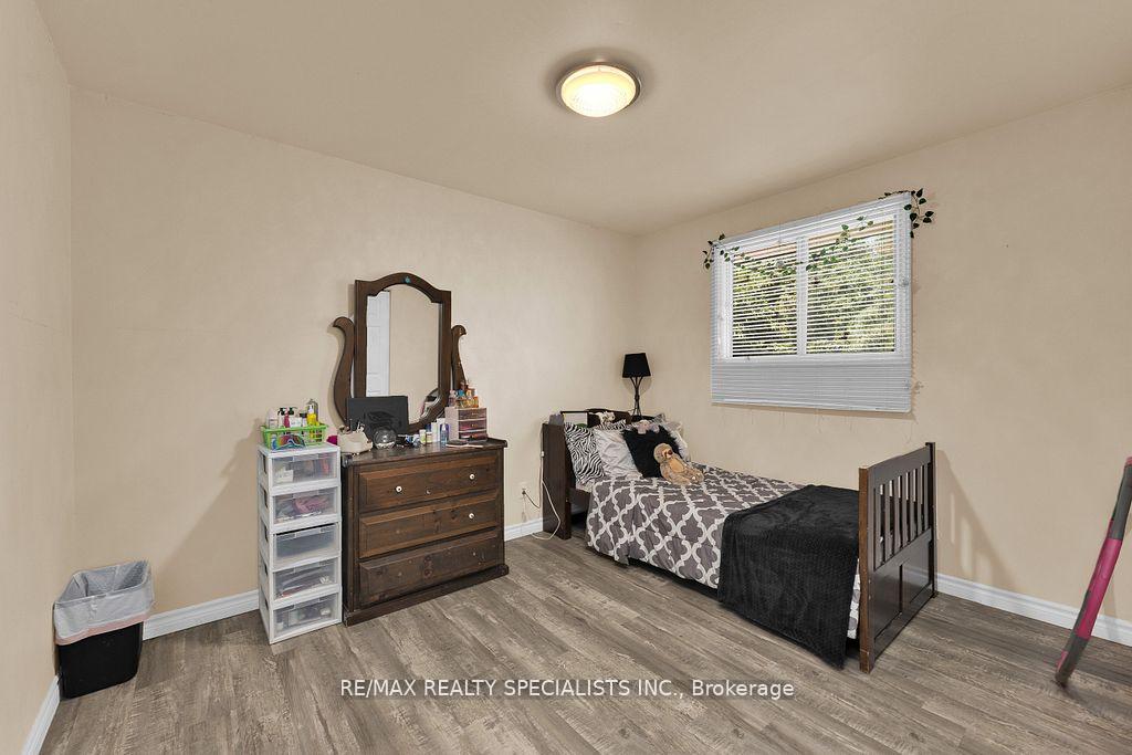 Photo 22 of 3195 Conservation Drive W, Windsor — HOMEH