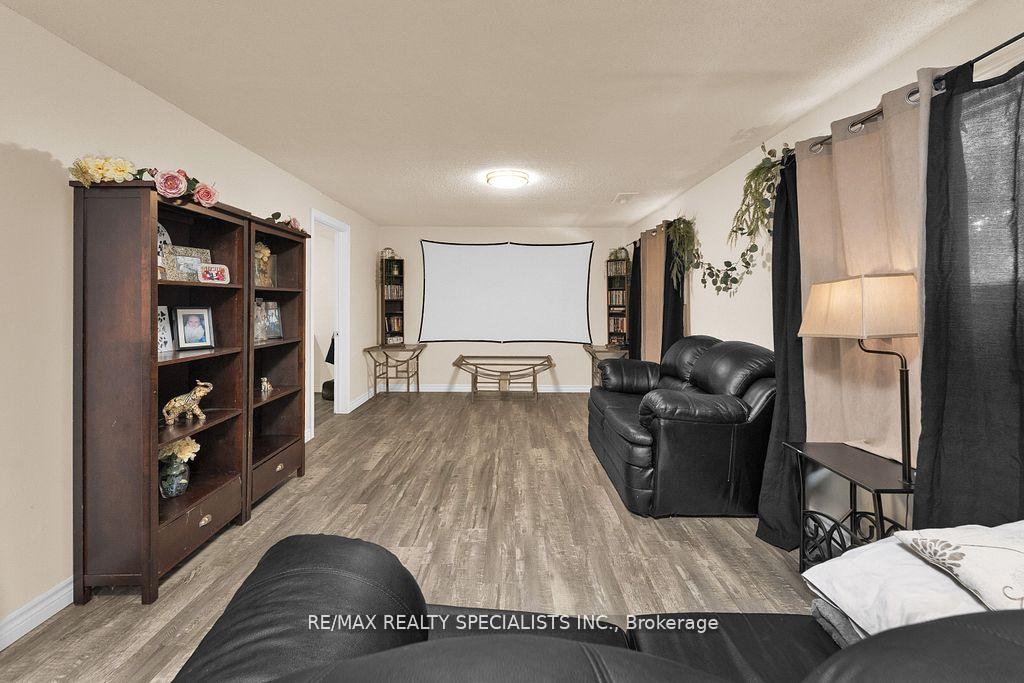 Photo 25 of 3195 Conservation Drive W, Windsor — HOMEH