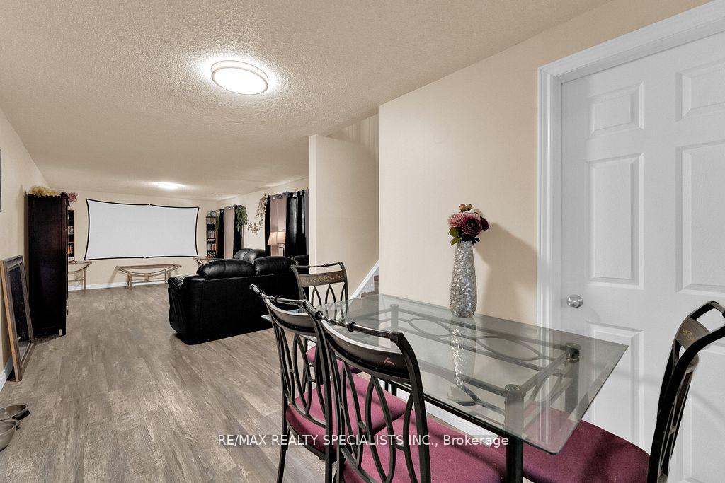 Photo 32 of 3195 Conservation Drive W, Windsor — HOMEH