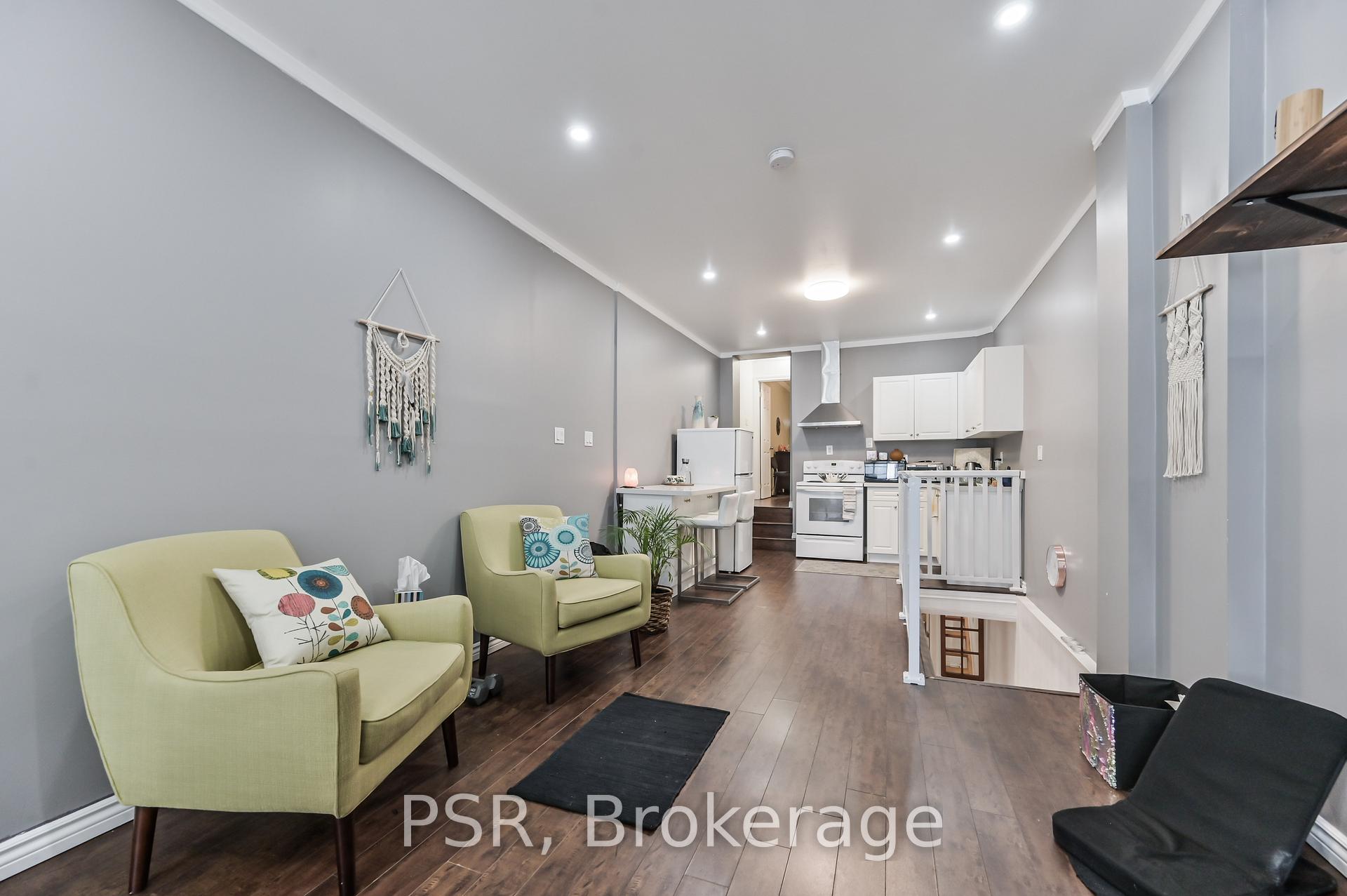 Photo 5 of 640 Pape Avenue, Toronto, North Riverdale — HOMEH
