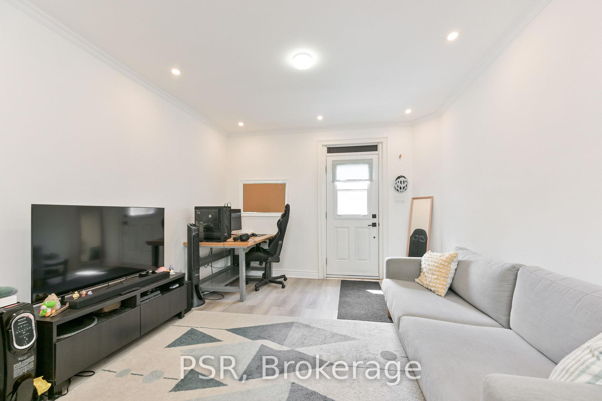 Photo 14 of 640 Pape Avenue, Toronto, North Riverdale — HOMEH