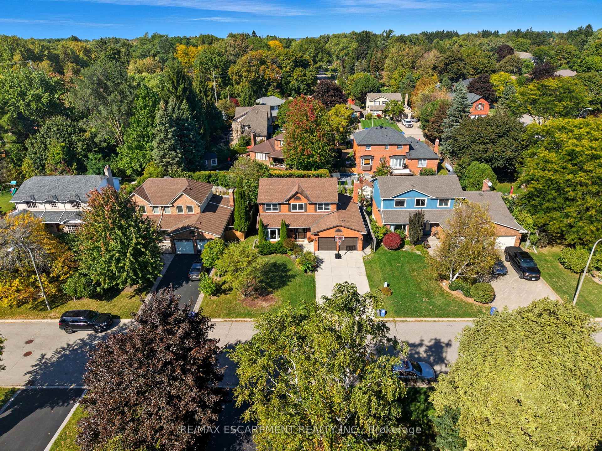 Photo 3 of 275 Cornwallis Road, Hamilton, Ancaster — HOMEH