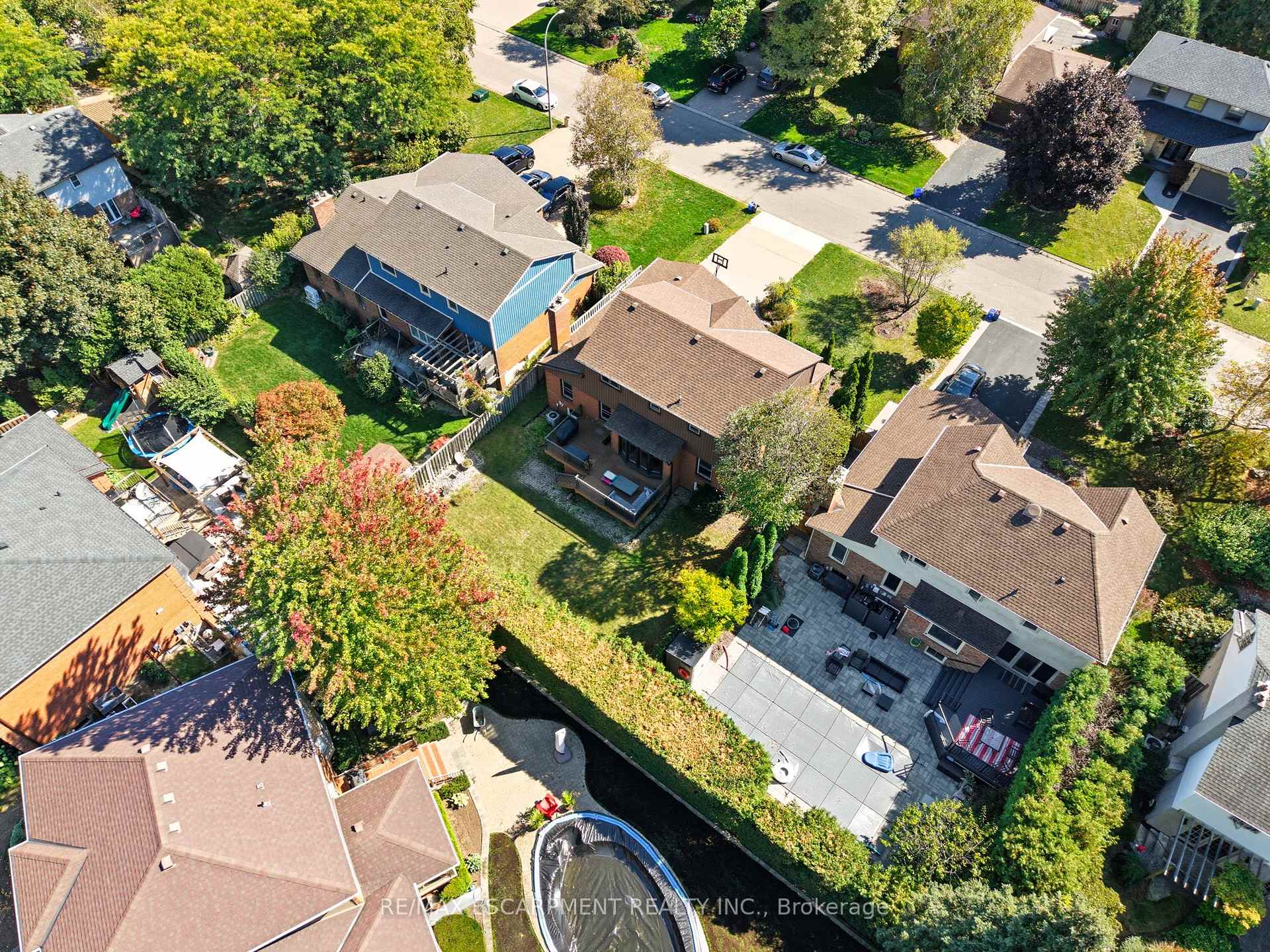 Photo 5 of 275 Cornwallis Road, Hamilton, Ancaster — HOMEH