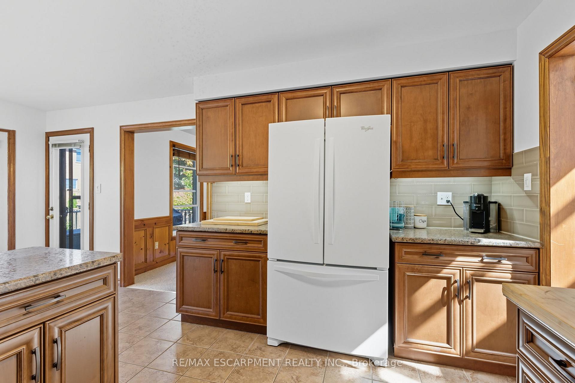 Photo 13 of 275 Cornwallis Road, Hamilton, Ancaster — HOMEH
