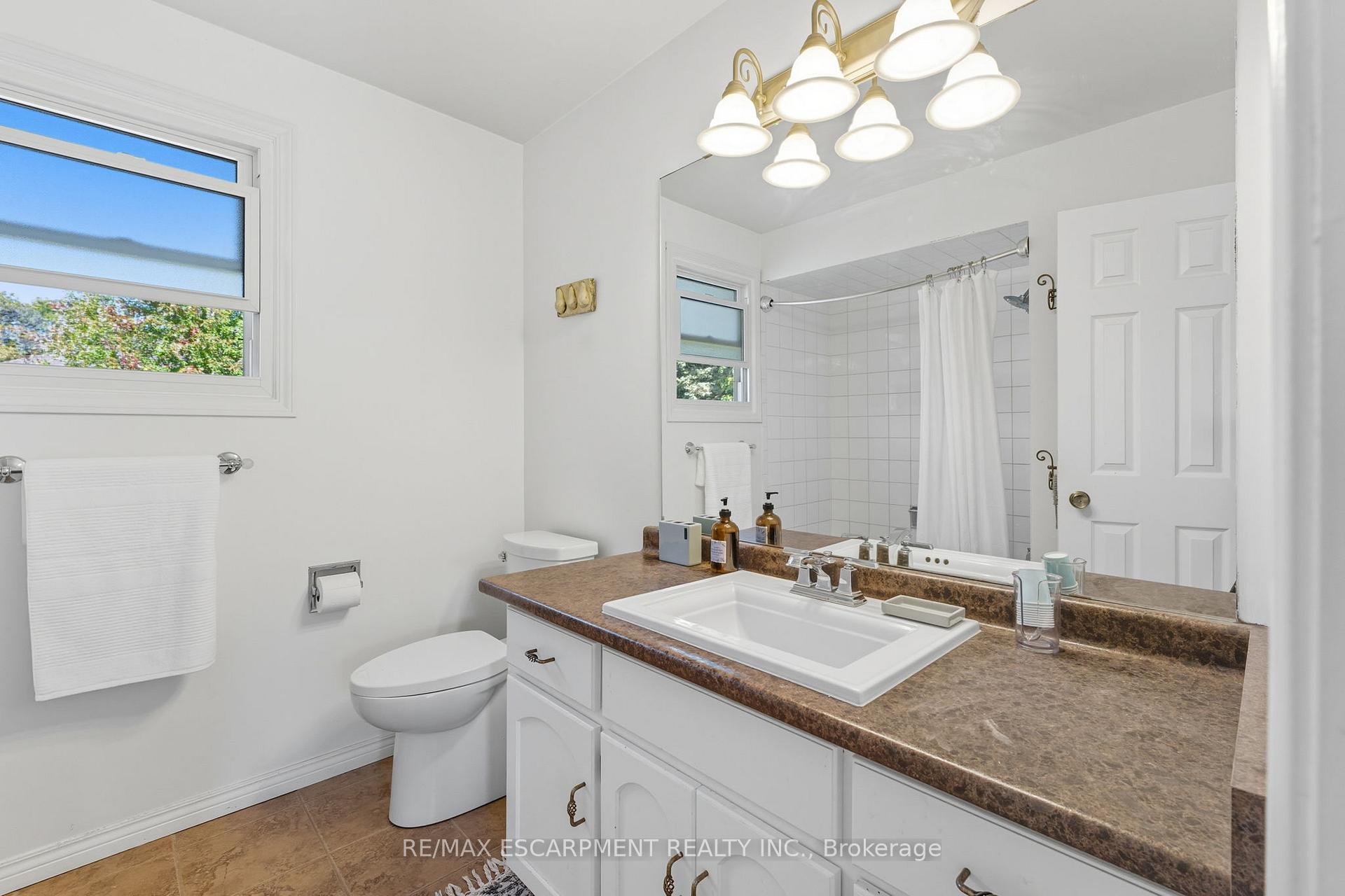Photo 19 of 275 Cornwallis Road, Hamilton, Ancaster — HOMEH