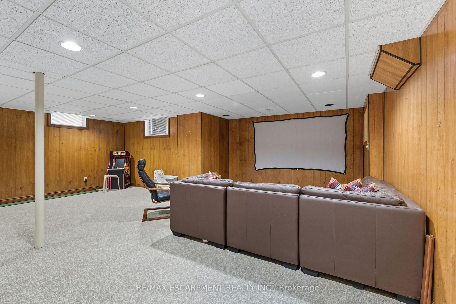 Photo 24 of 275 Cornwallis Road, Hamilton, Ancaster — HOMEH