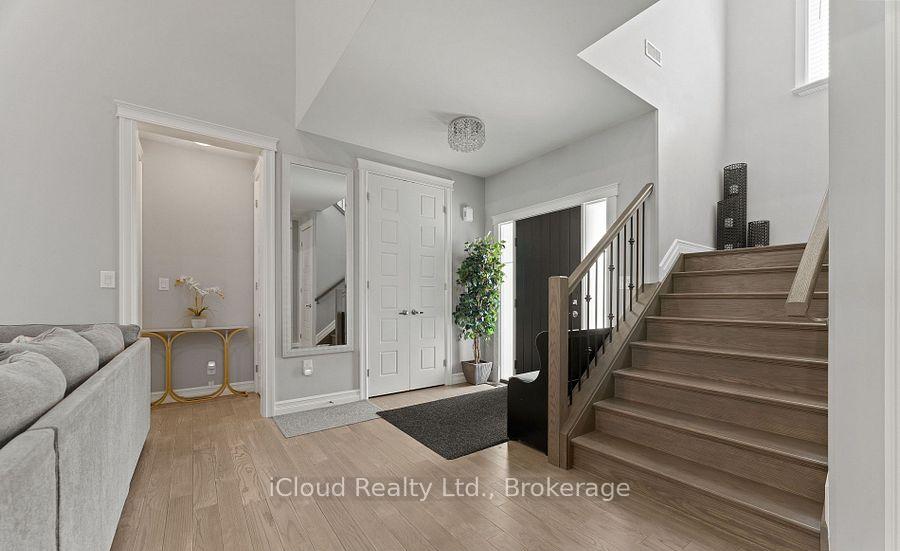 Photo 3 of 139 Blue Jay Crescent, Windsor — HOMEH