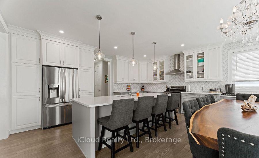 Photo 5 of 139 Blue Jay Crescent, Windsor — HOMEH