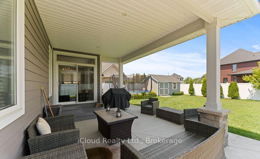 Photo 24 of 139 Blue Jay Crescent, Windsor — HOMEH