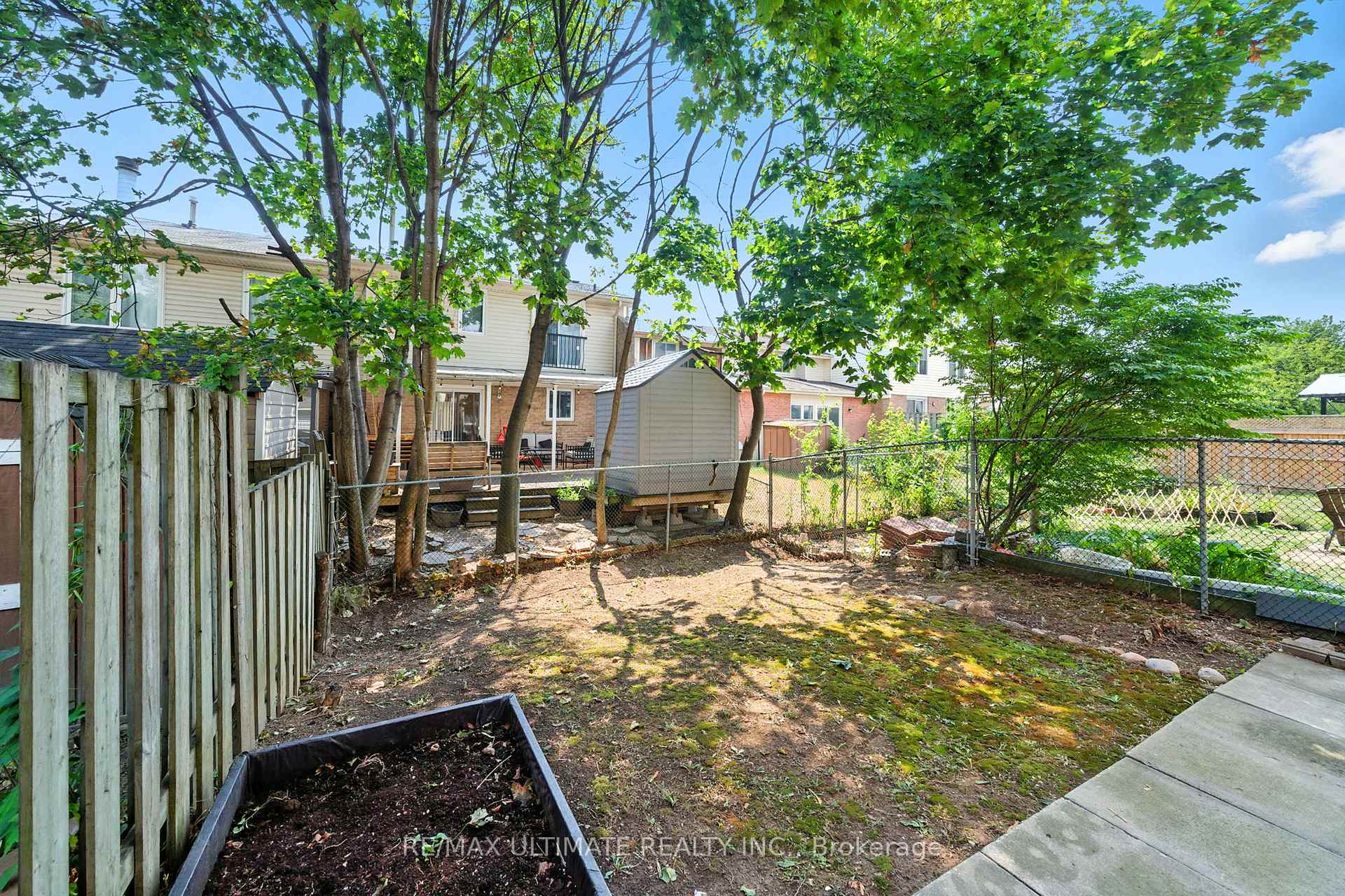 Photo 47 of 1553 Geta Circle, Pickering, Village East — HOMEH