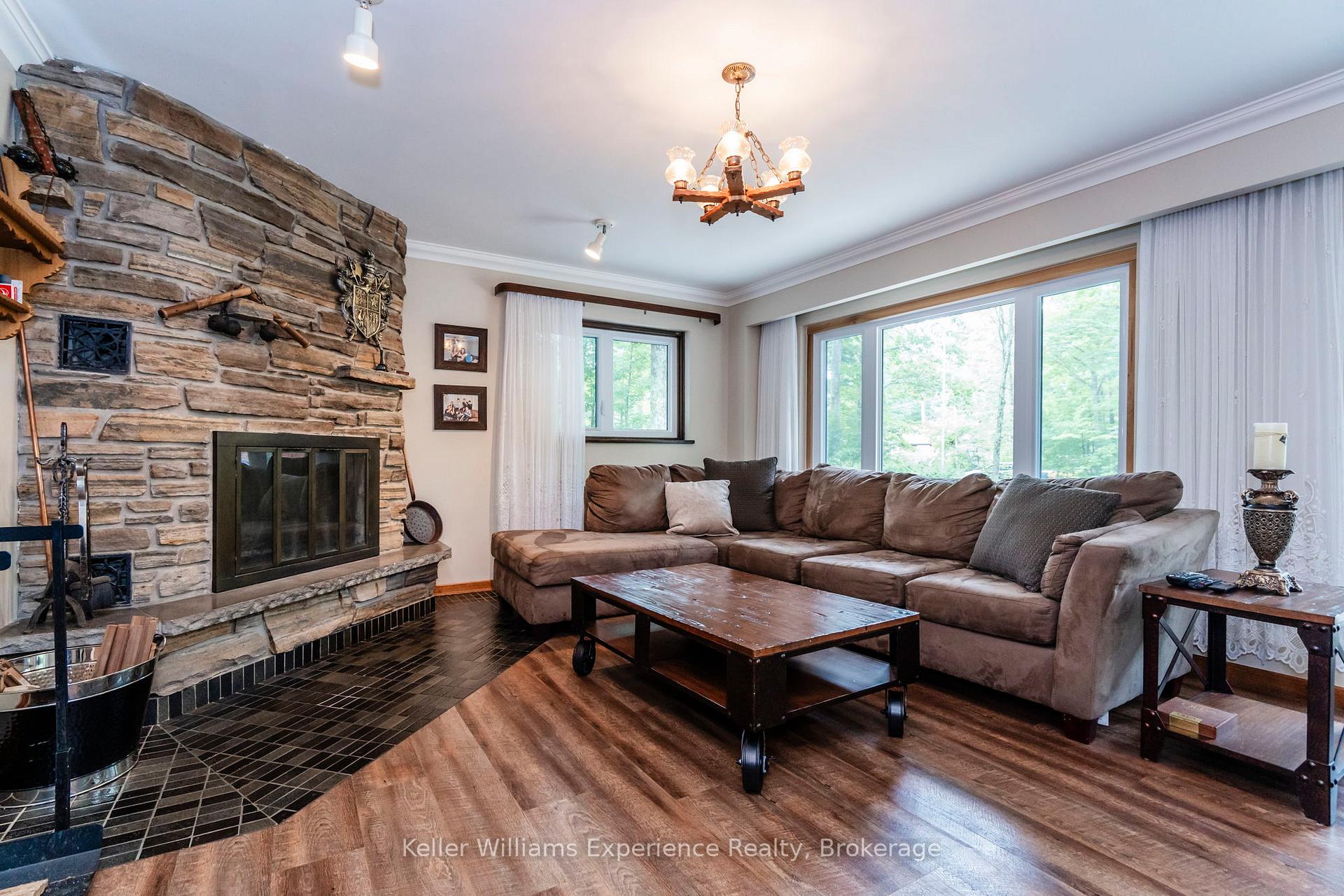 Photo 10 of 9 Bourgeois Court, Tiny, Rural Tiny — HOMEH