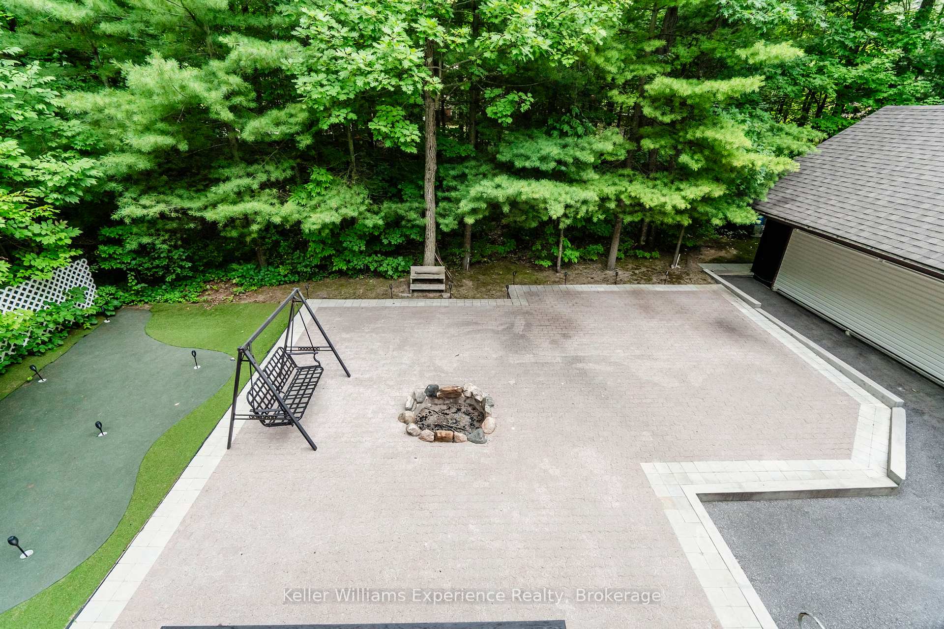 Photo 21 of 9 Bourgeois Court, Tiny, Rural Tiny — HOMEH