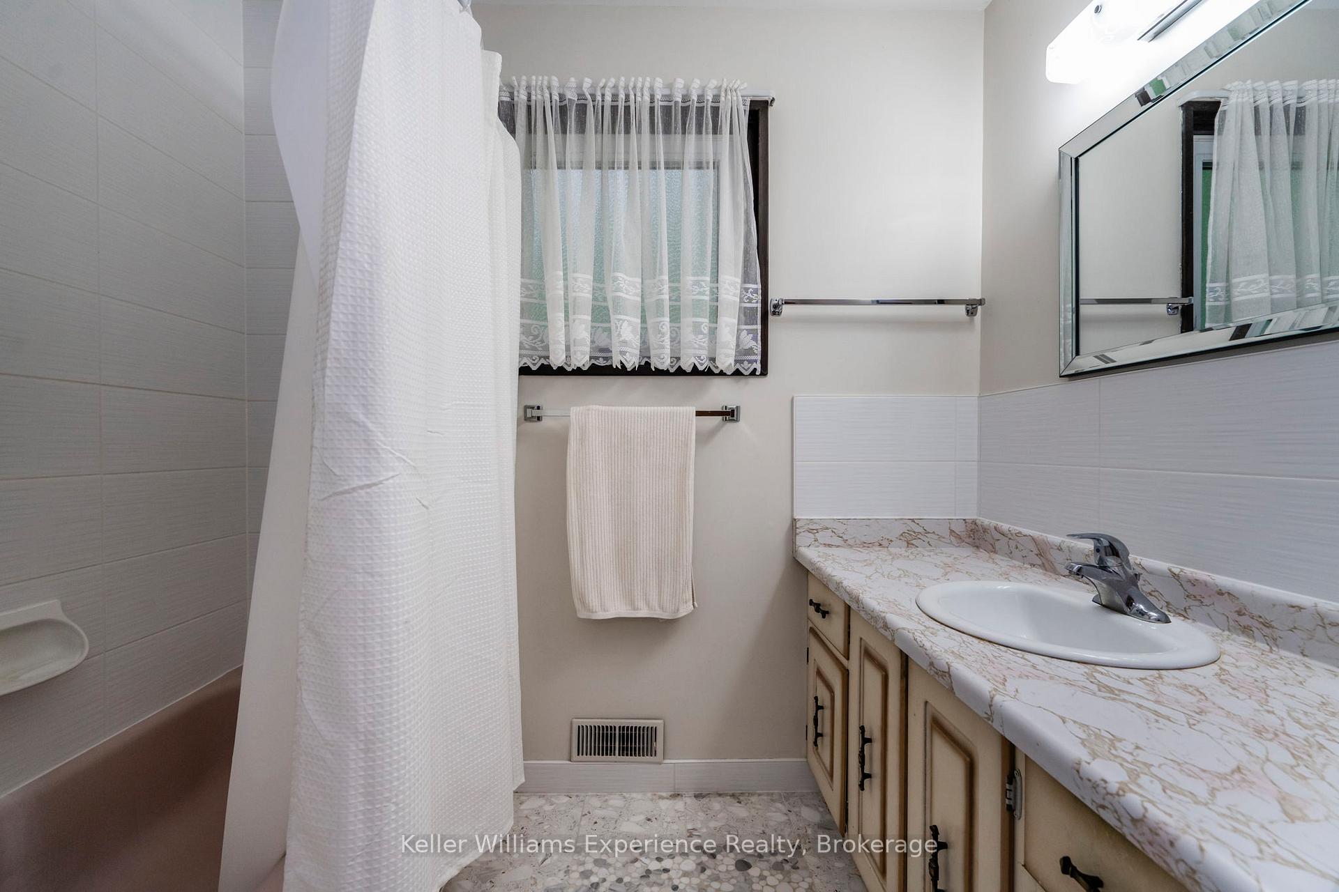 Photo 23 of 9 Bourgeois Court, Tiny, Rural Tiny — HOMEH