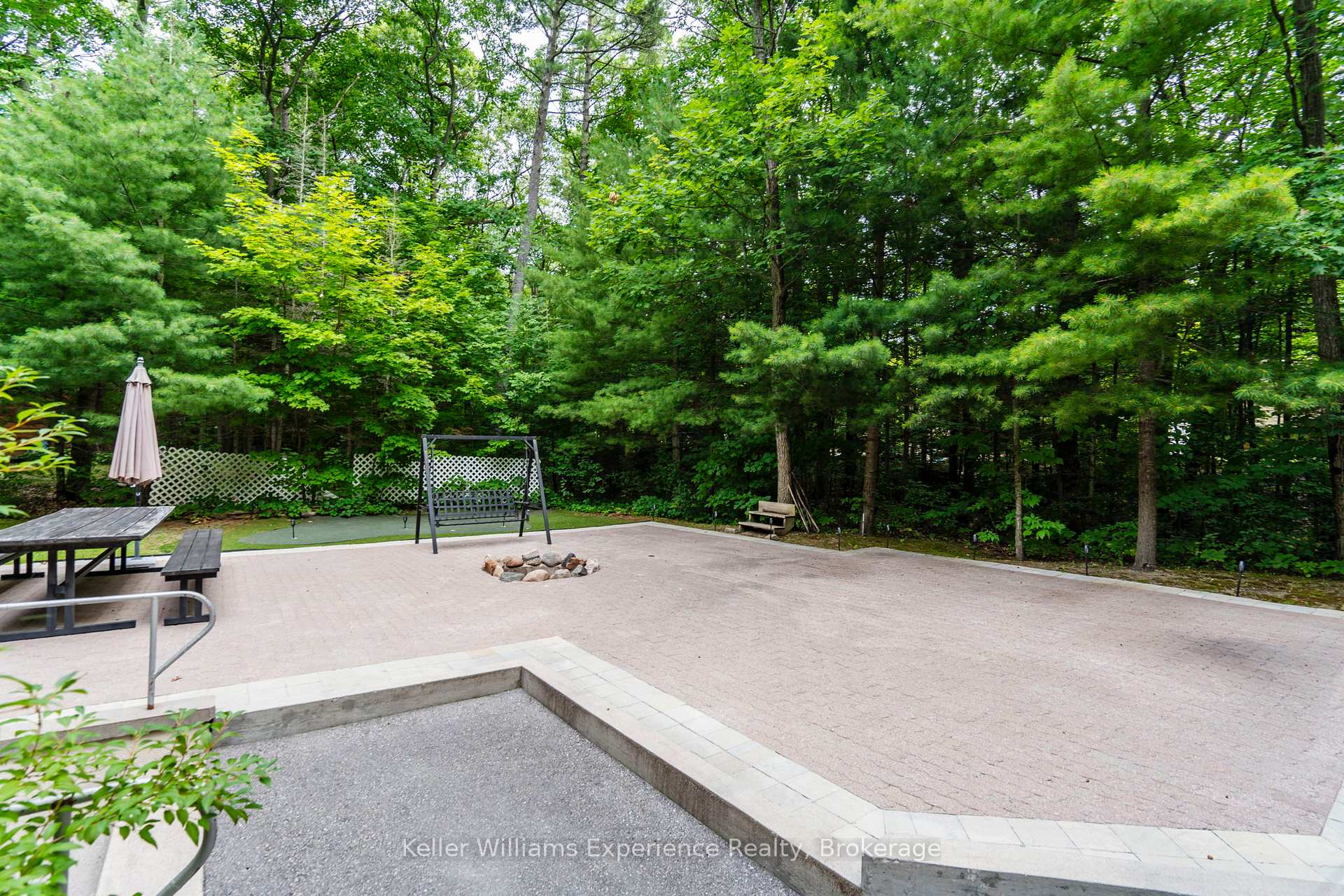 Photo 36 of 9 Bourgeois Court, Tiny, Rural Tiny — HOMEH