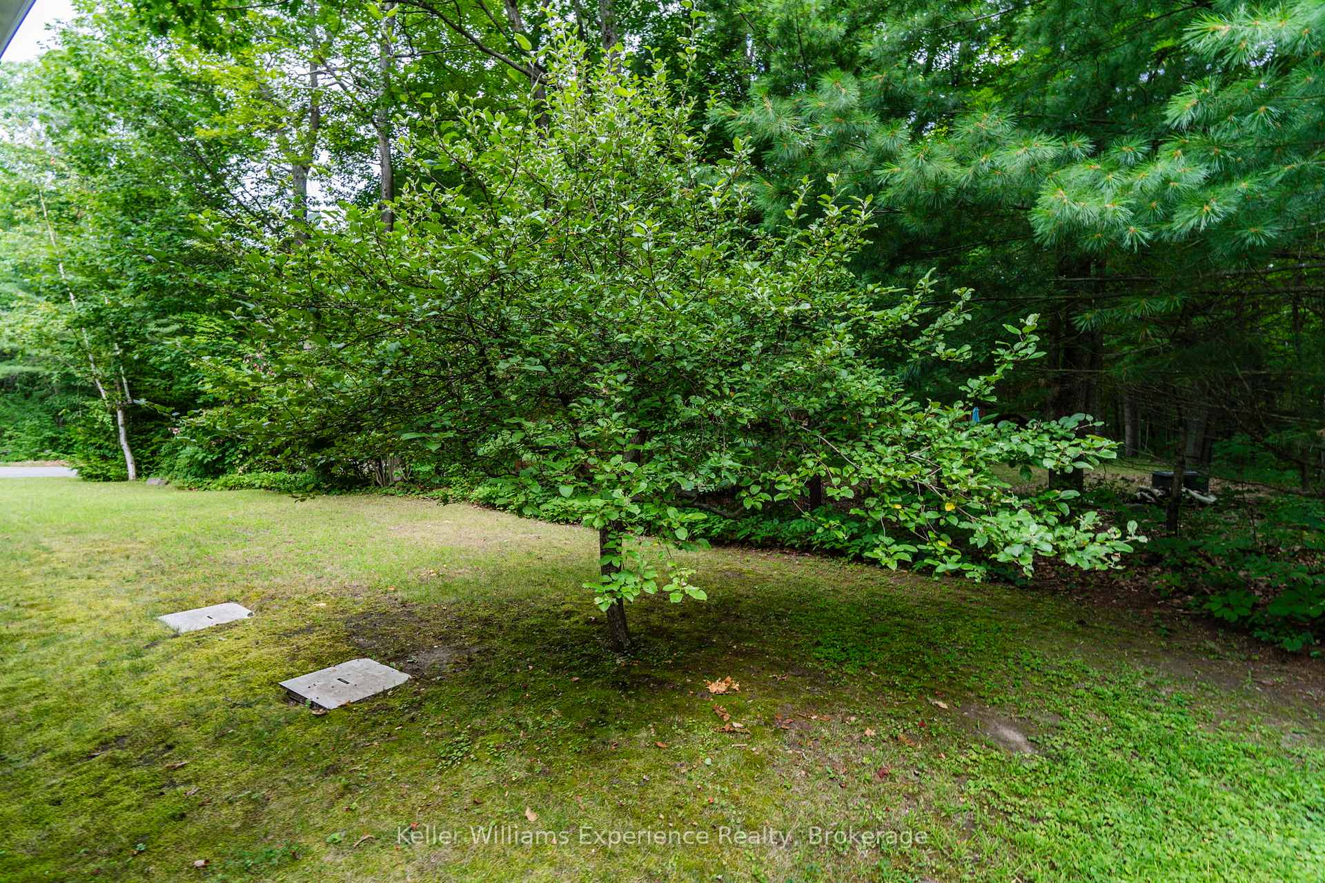 Photo 44 of 9 Bourgeois Court, Tiny, Rural Tiny — HOMEH