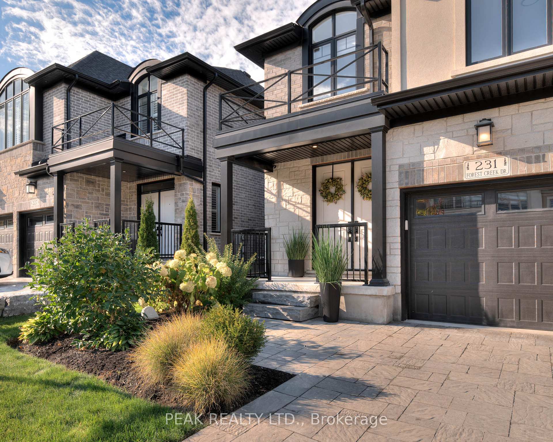 Photo 2 of 231 Forest Creek Drive, Kitchener — HOMEH