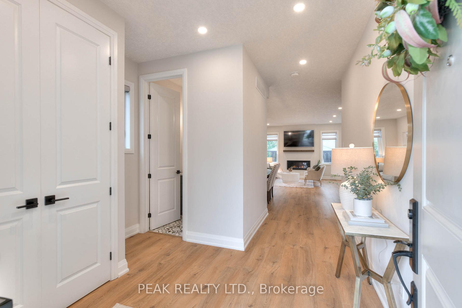 Photo 7 of 231 Forest Creek Drive, Kitchener — HOMEH