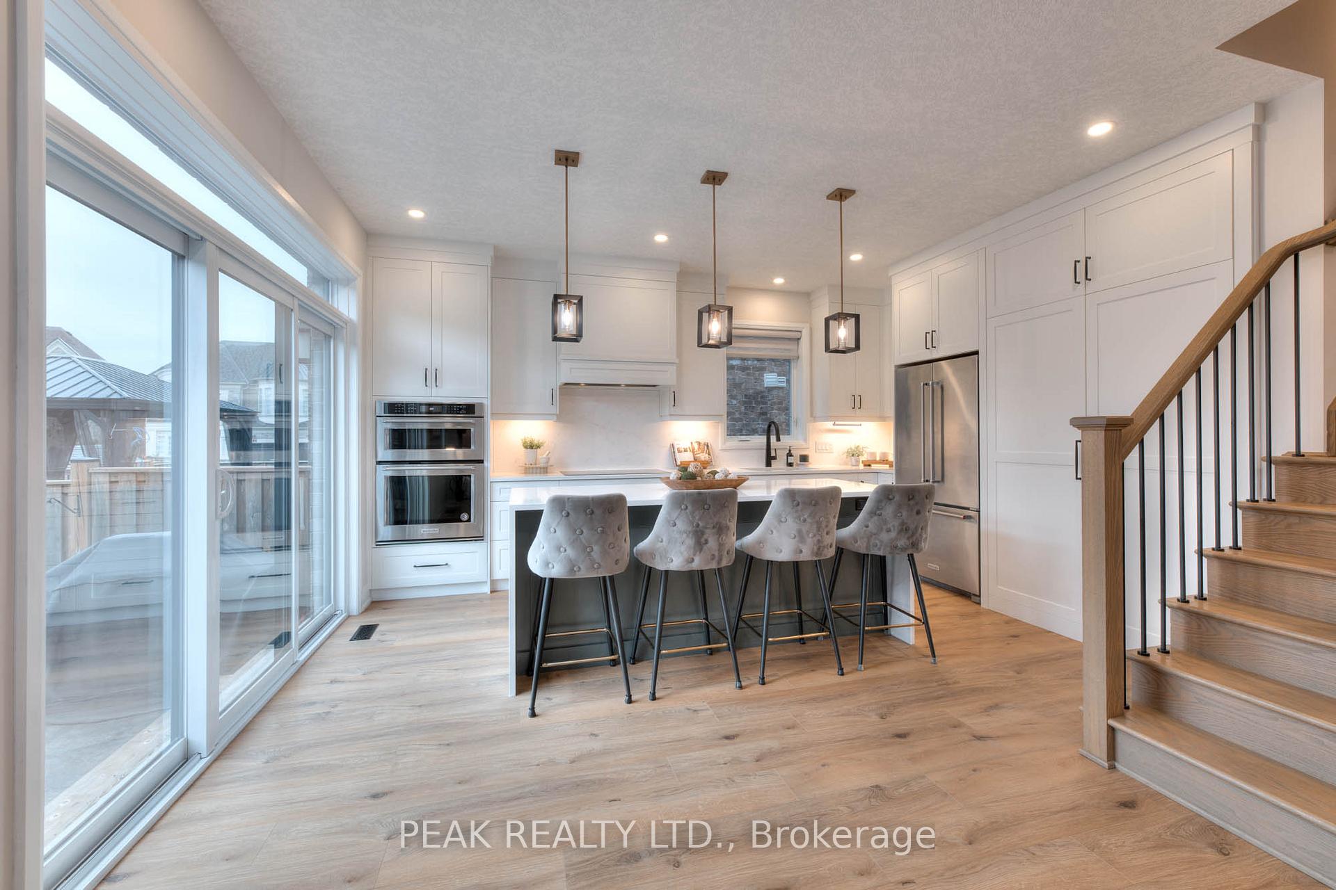 Photo 11 of 231 Forest Creek Drive, Kitchener — HOMEH