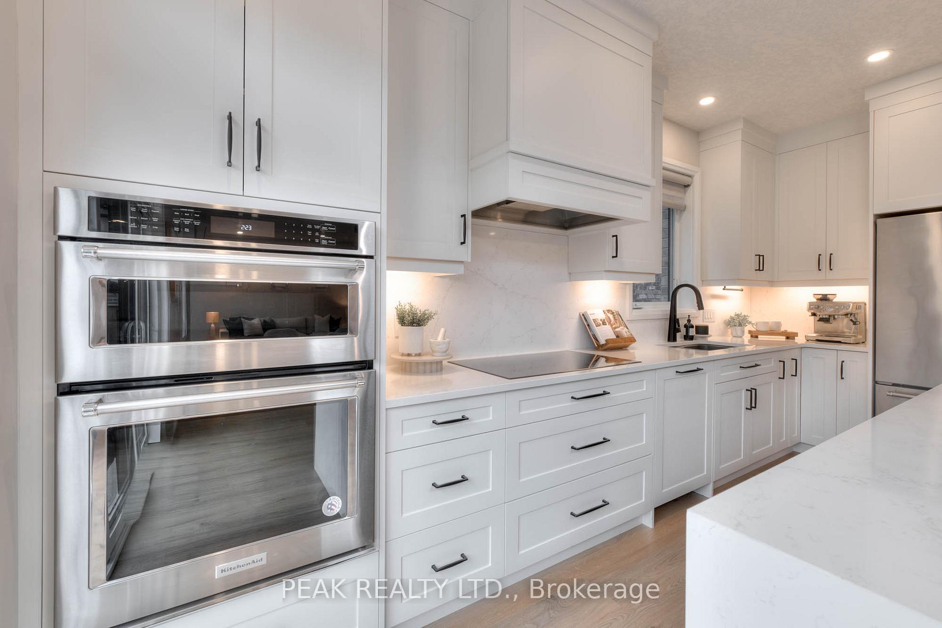 Photo 13 of 231 Forest Creek Drive, Kitchener — HOMEH