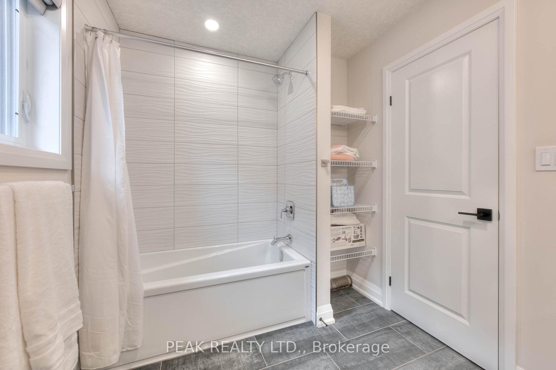 Photo 27 of 231 Forest Creek Drive, Kitchener — HOMEH