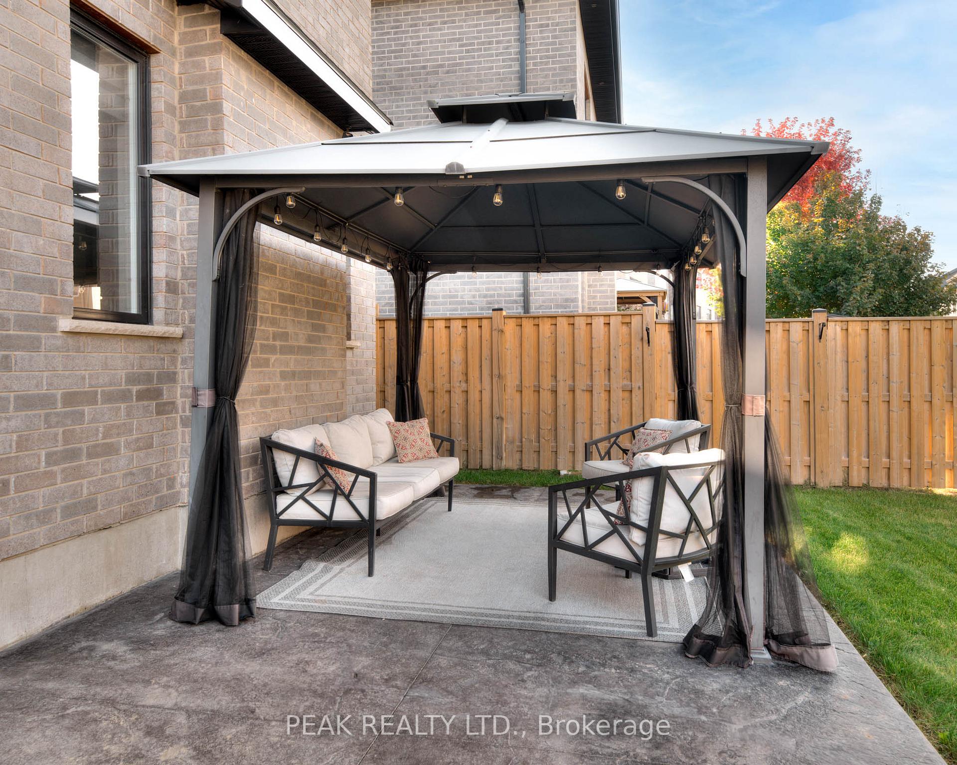 Photo 40 of 231 Forest Creek Drive, Kitchener — HOMEH
