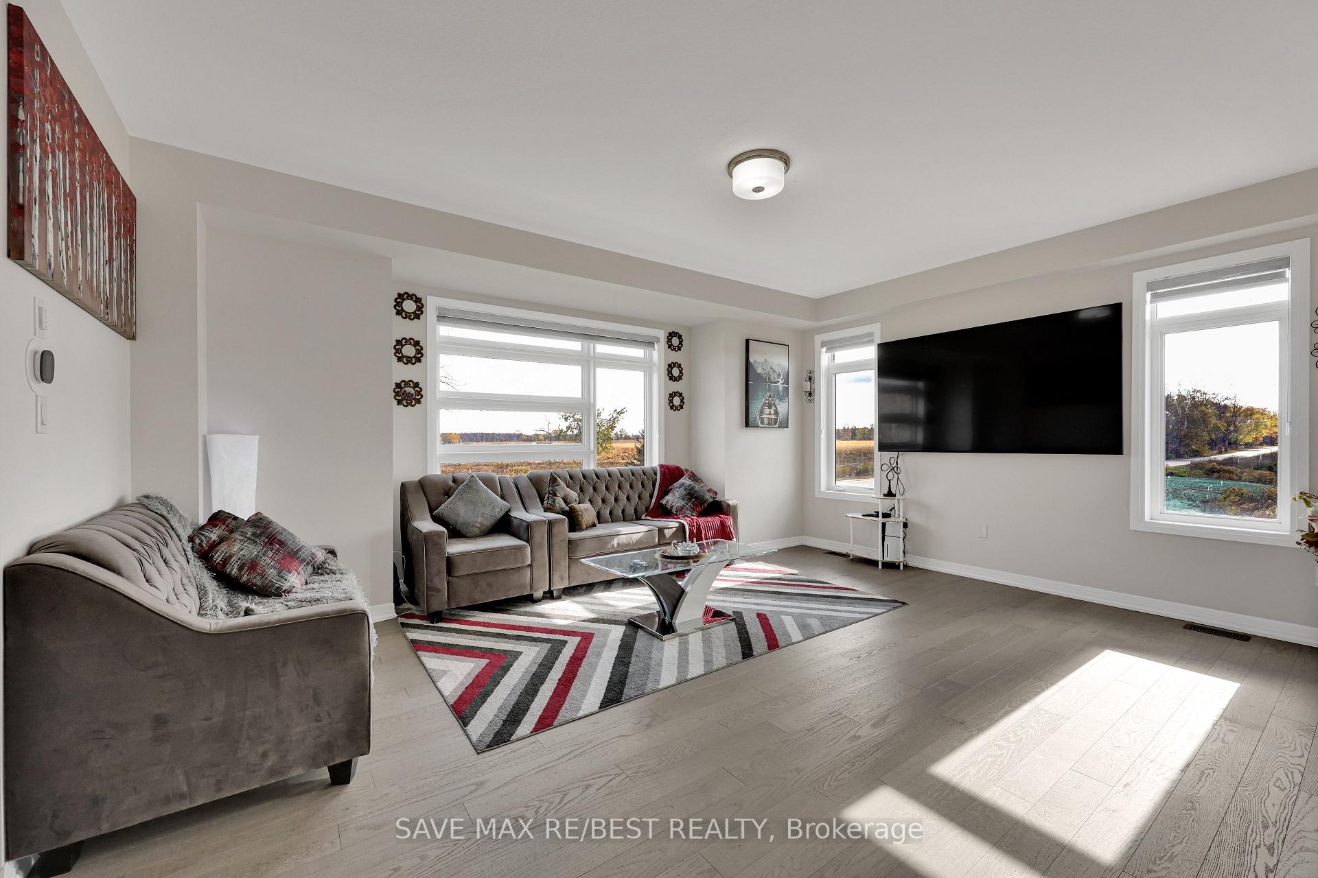 Photo 12 of 130 Hitchman Street, Brant, Paris — HOMEH