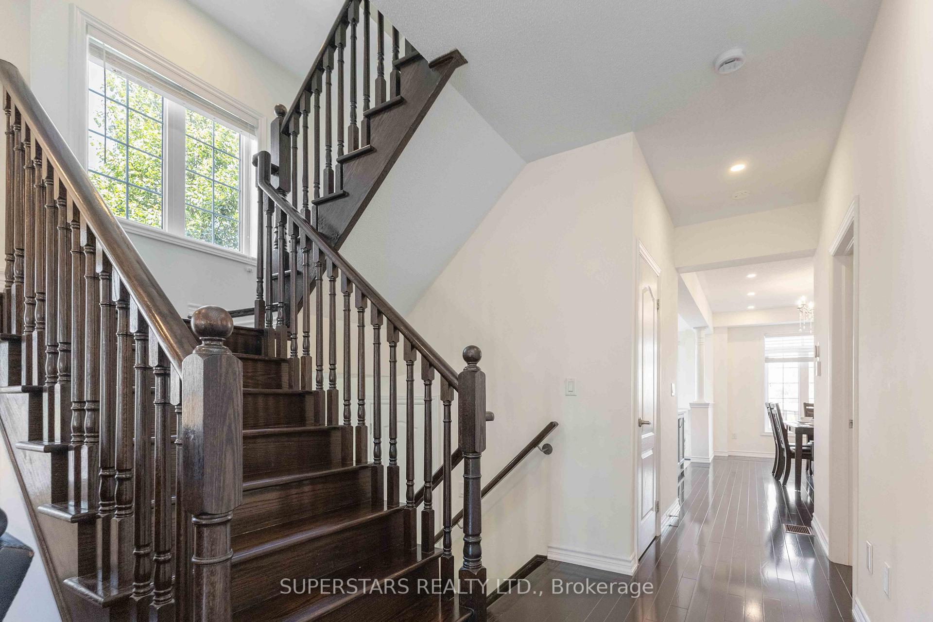 Photo 6 of 70 Living Cres, Markham, Victoria Square — HOMEH