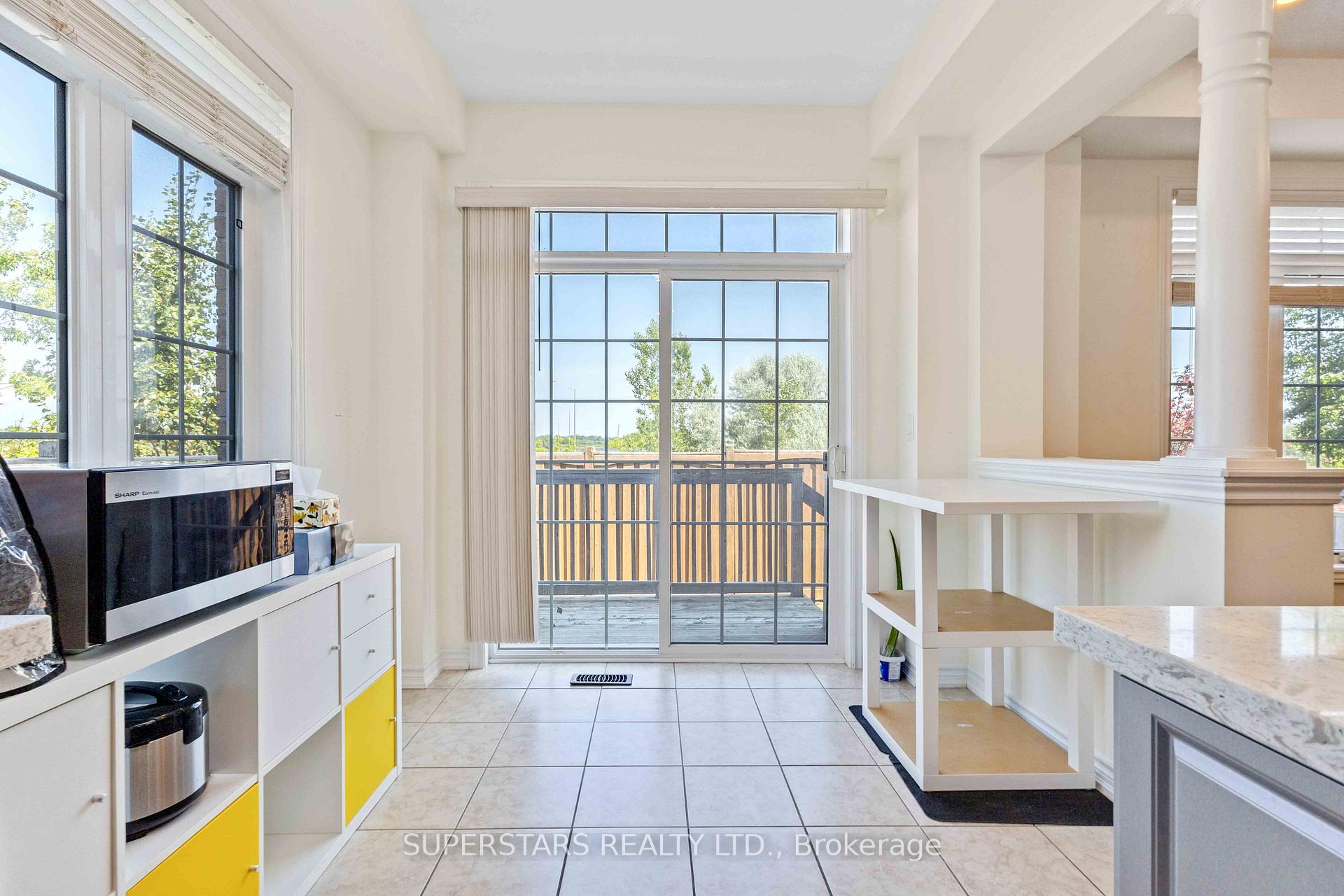 Photo 9 of 70 Living Cres, Markham, Victoria Square — HOMEH