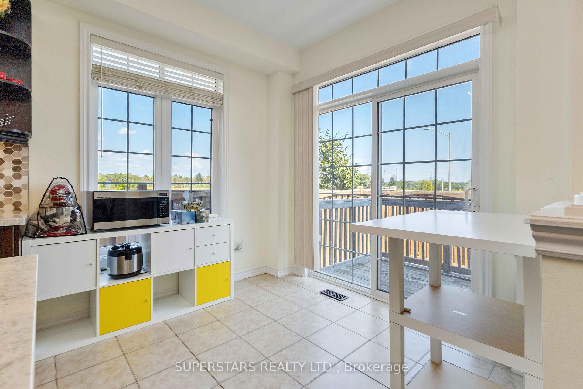 Photo 13 of 70 Living Cres, Markham, Victoria Square — HOMEH