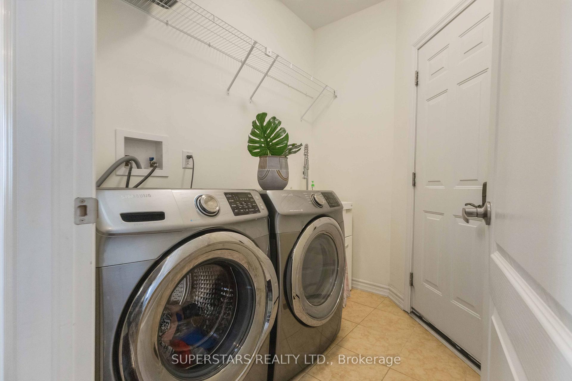 Photo 14 of 70 Living Cres, Markham, Victoria Square — HOMEH