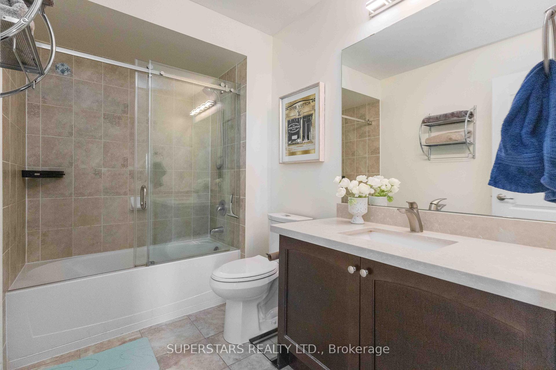 Photo 32 of 70 Living Cres, Markham, Victoria Square — HOMEH