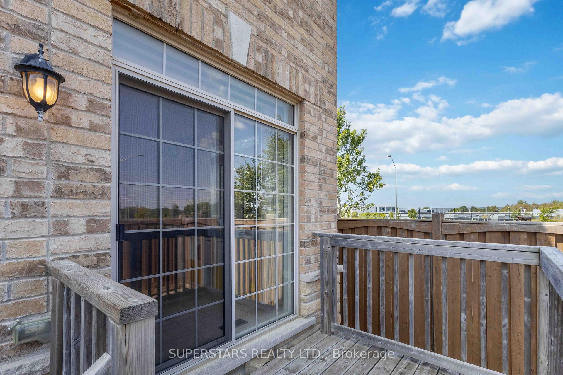 Photo 33 of 70 Living Cres, Markham, Victoria Square — HOMEH