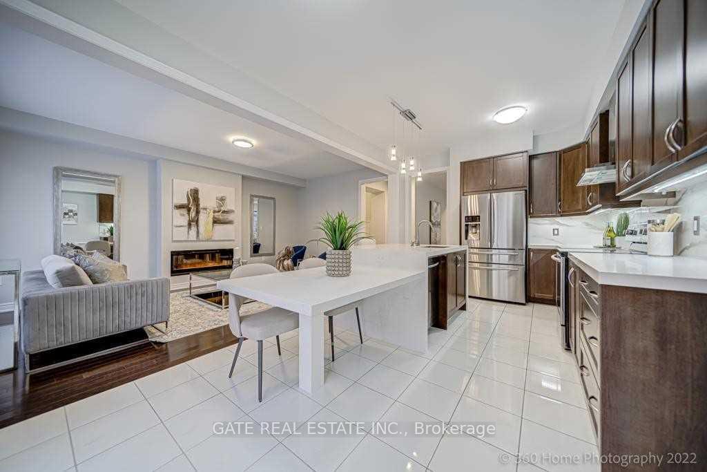 Photo 3 of 5 Nocturne Avenue, Vaughan, Kleinburg — HOMEH