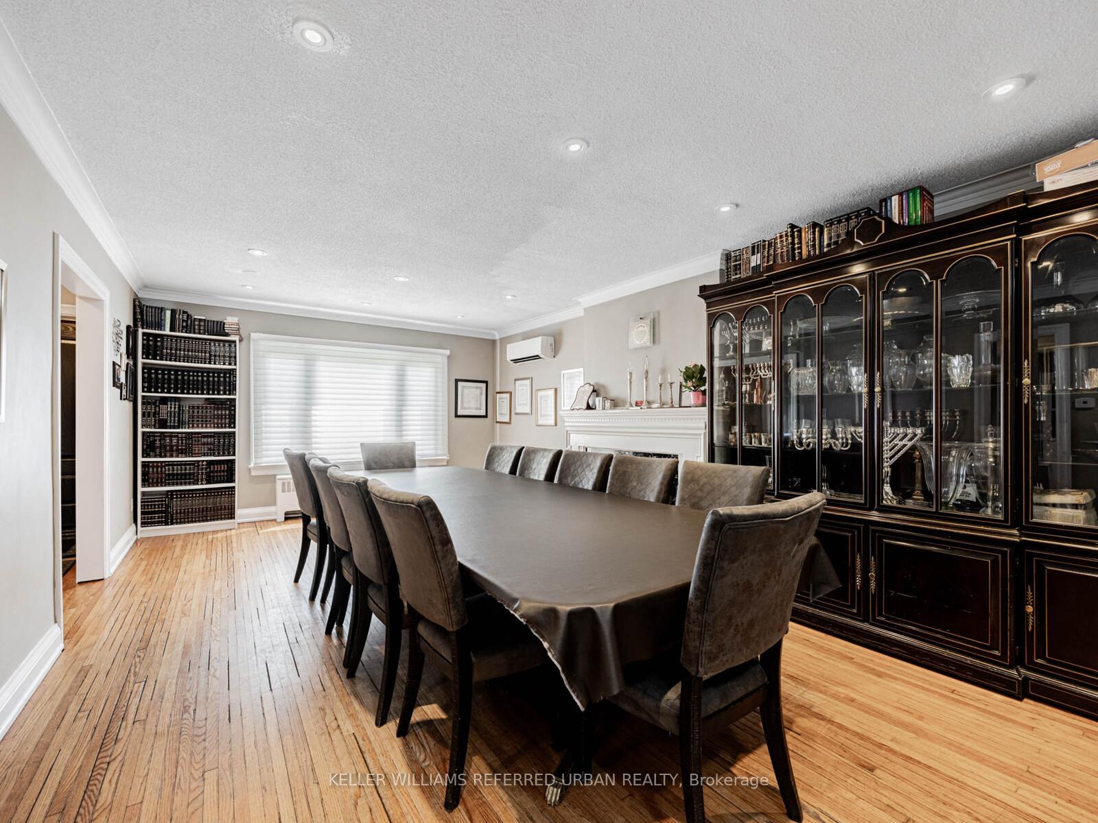Photo 21 of 38 Viewmount Avenue, Toronto, Englemount-Lawrence — HOMEH