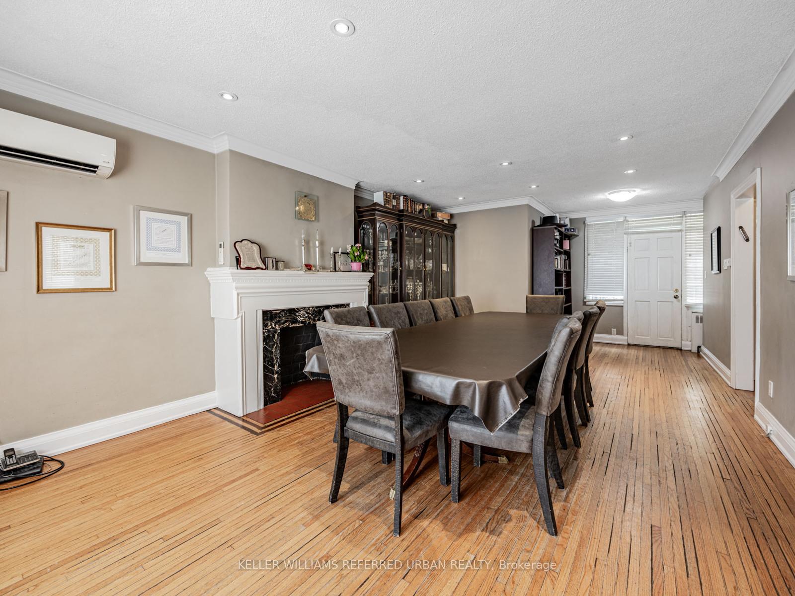 Photo 4 of 38 Viewmount Avenue, Toronto, Englemount-Lawrence — HOMEH