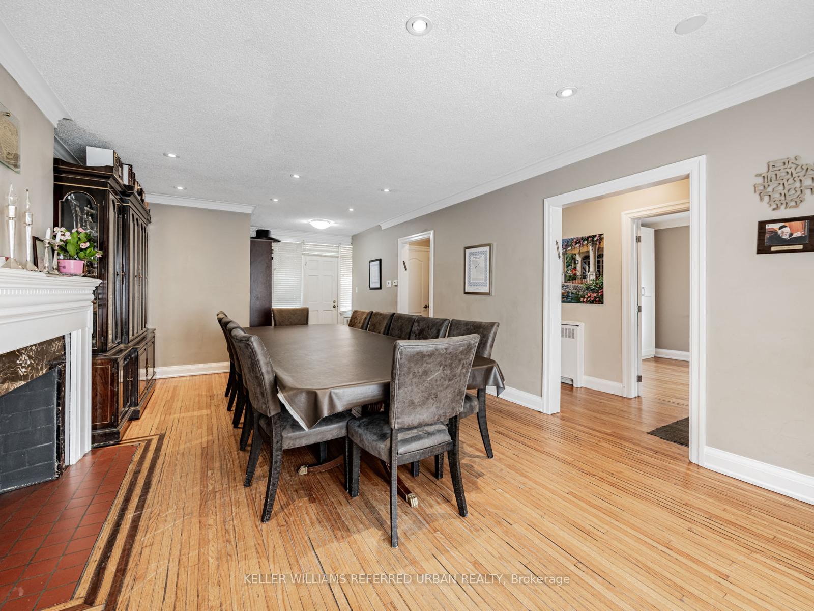 Photo 3 of 38 Viewmount Avenue, Toronto, Englemount-Lawrence — HOMEH