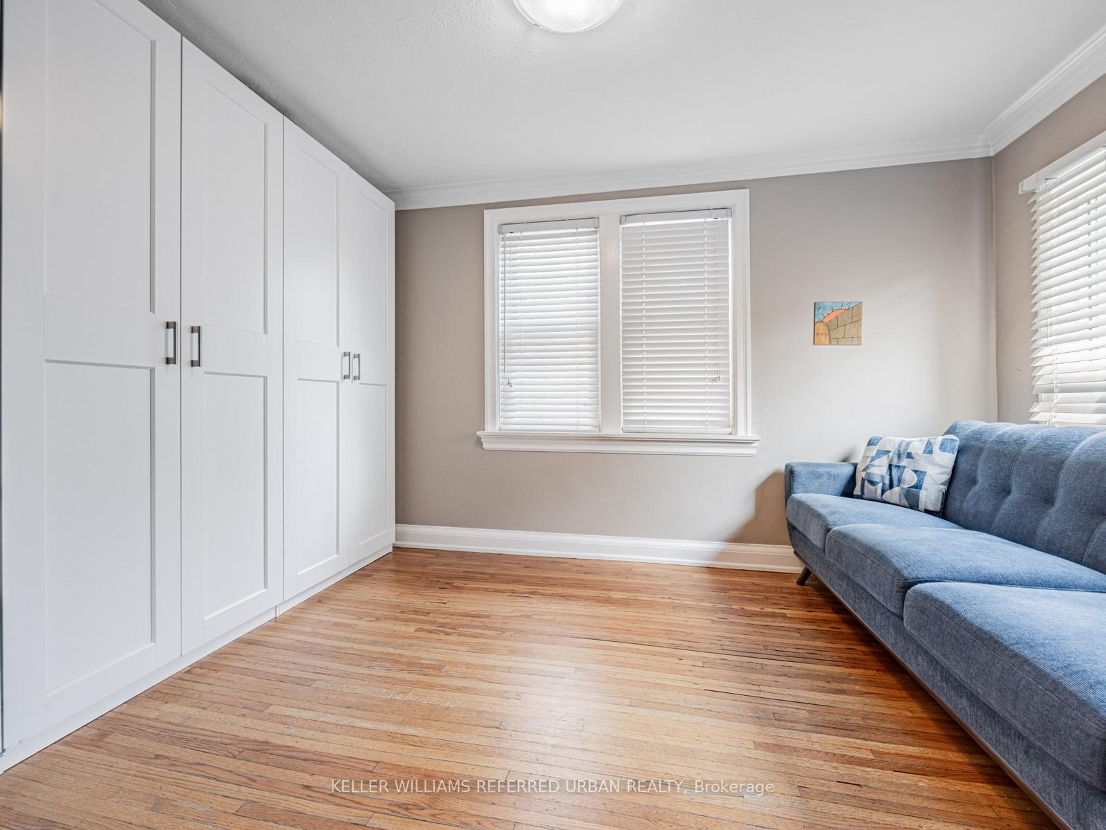 Photo 5 of 38 Viewmount Avenue, Toronto, Englemount-Lawrence — HOMEH