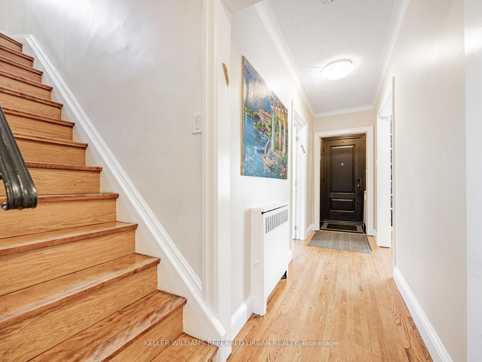 Photo 7 of 38 Viewmount Avenue, Toronto, Englemount-Lawrence — HOMEH