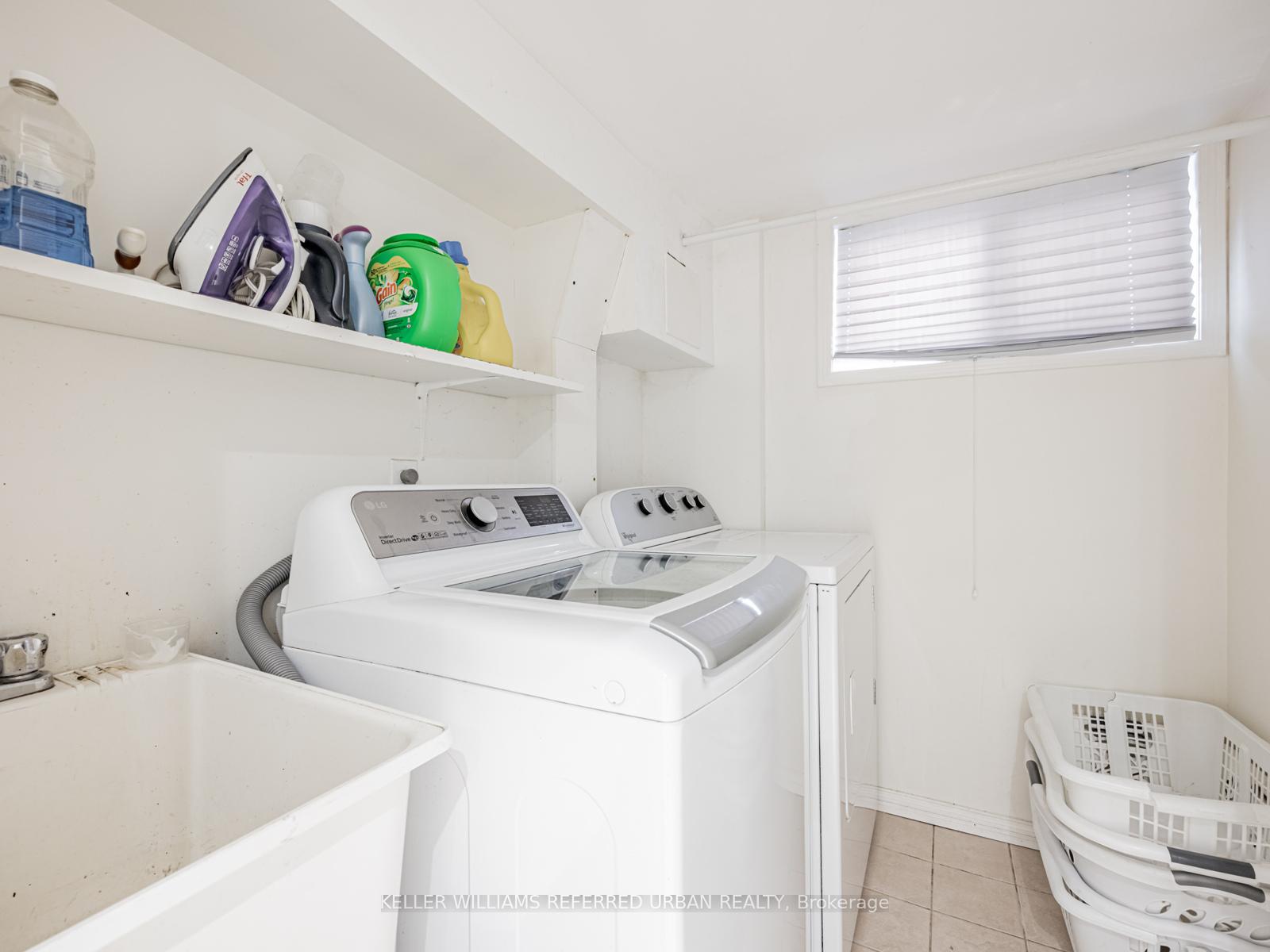 Photo 19 of 38 Viewmount Avenue, Toronto, Englemount-Lawrence — HOMEH