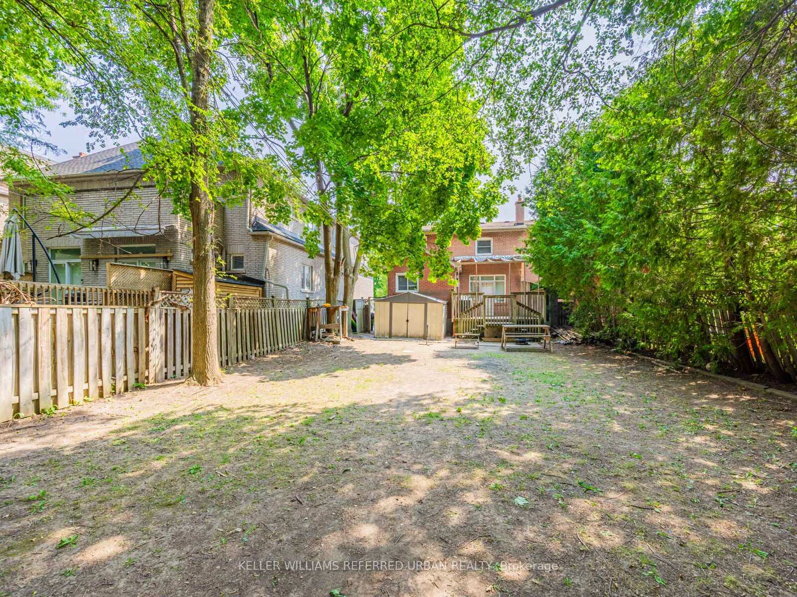 Photo 30 of 38 Viewmount Avenue, Toronto, Englemount-Lawrence — HOMEH