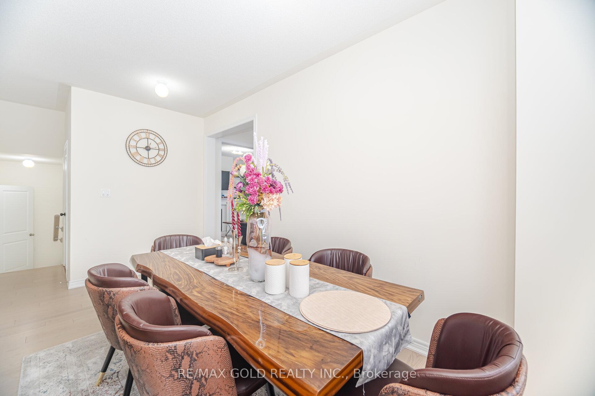 Photo 16 of 483 Black Cherry Crescent, Shelburne — HOMEH